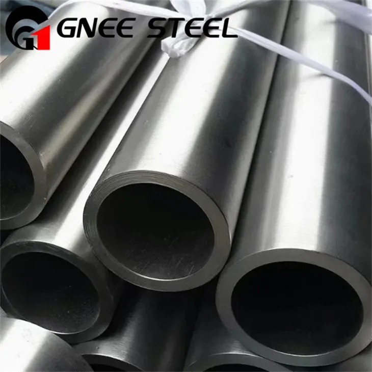 Pielāgota tantaluma caurule